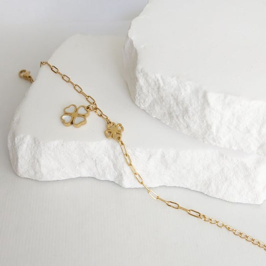 Vergoldetes Armband mit filigranem Design aus Edelstahl