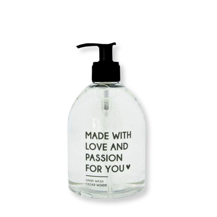 Bastion Collections flüssige Handseife Cedar Wood 500 ml - Vorderansicht