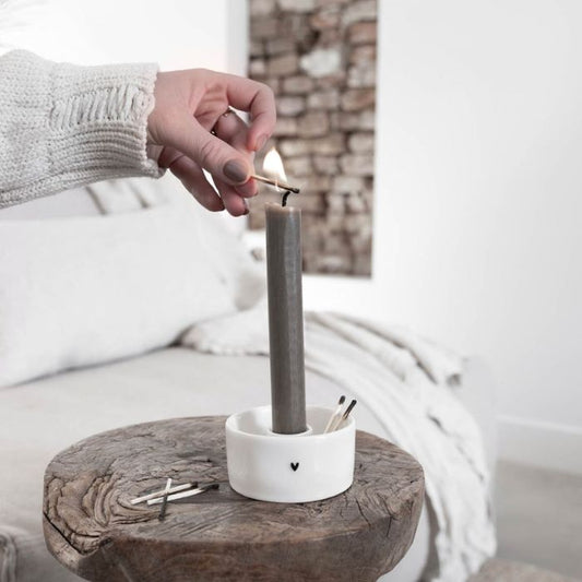 Bastion Collections Kerzenhalter Round Weiss mit Herz dekorativ auf Tisch