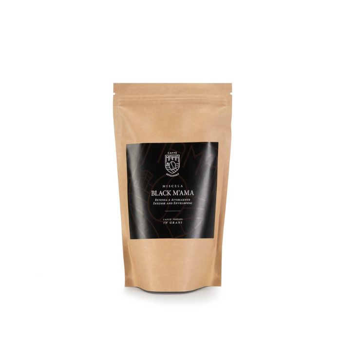 Verpackung von Black M’AMA Espresso mit elegantem Etikett