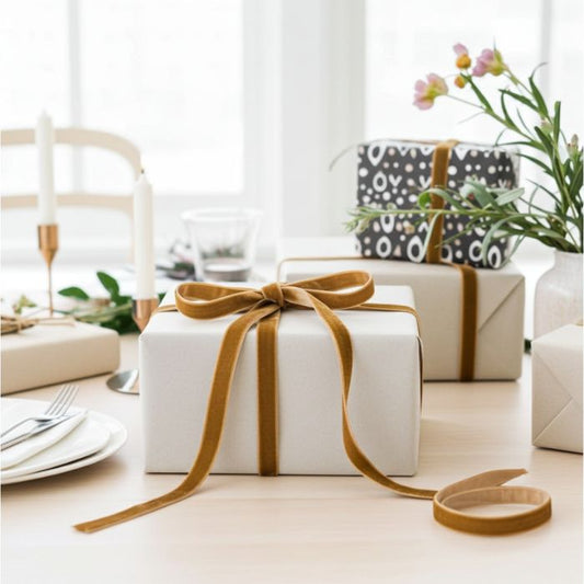 IB Laursen Velours Geschenkband auf Spule 10 m Clay bei Mekea im Shop