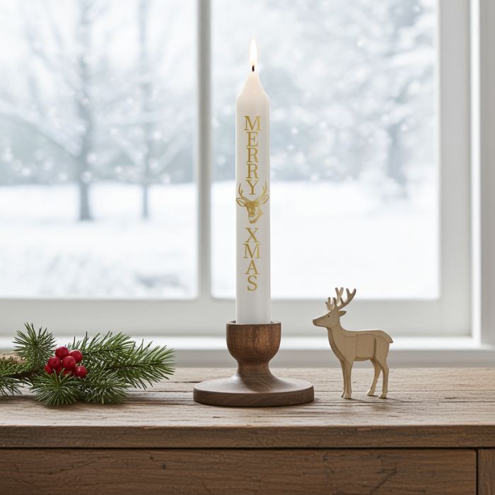 Stabkerze Merry XMAS mit Hirschkopf von Mekea - weisse Weihnachtskerze im skandinavischen Stil
