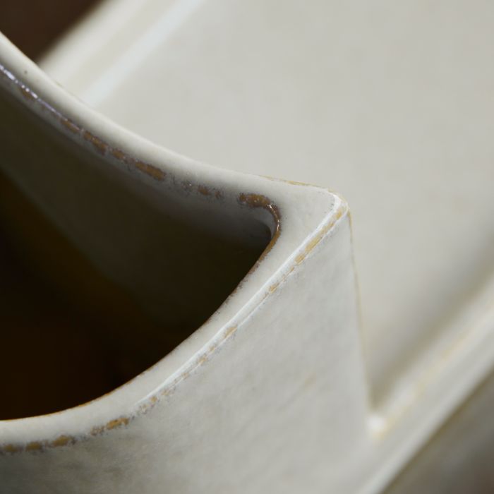 Minimalistisches Steingut-Design für Küchenaufbewahrung von Meraki