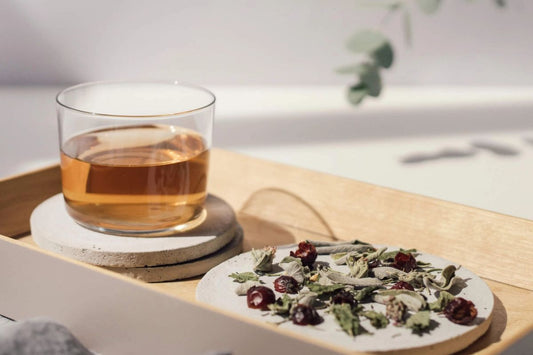 Rhoeco „Drink it, plant it“ – kompostierbare Tee-Verpackung mit Bio-Samenstab