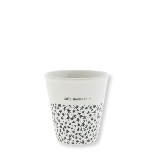 Bastion Collections Keramik Espresso-Becher Paperlook White Little Mo weiss mit feinem schwarzem Muster – Vorderansicht