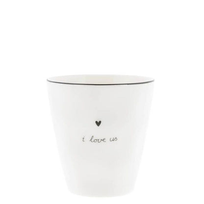 Bastion Collections Becher Weiss mit Schriftzug I Love Us – Vorderansicht