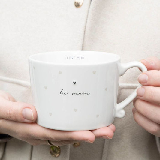 Bastion Collections Tasse Weiss dekorativ in der Hand gehalten