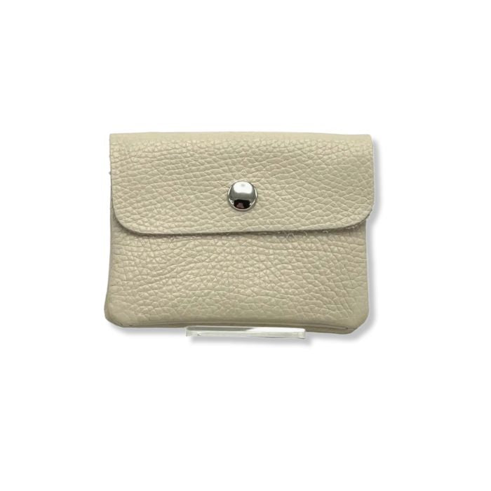 Kleine Leder-Geldbörse aus Italien in Beige – Frontansicht