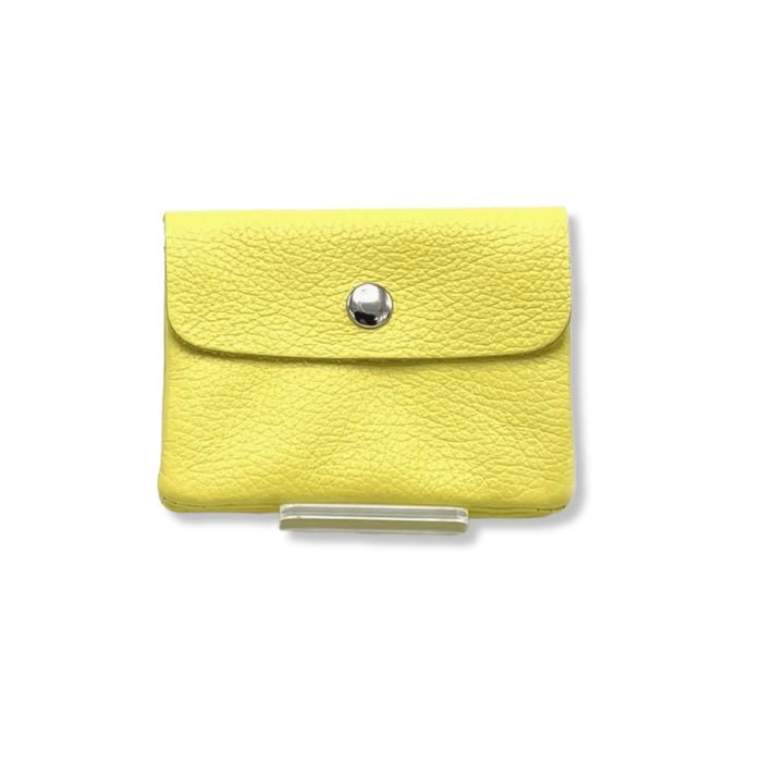 Kleine Leder-Geldbörse aus Italien in Gelb – Frontansicht