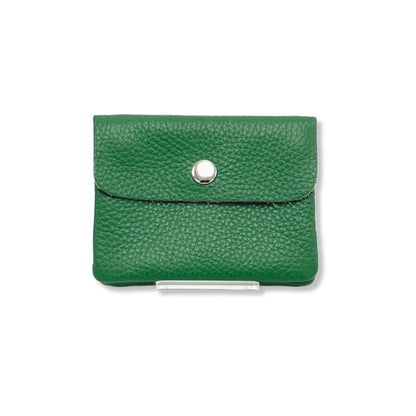 Kleine Leder-Geldbörse aus Italien in Grün – Frontansicht