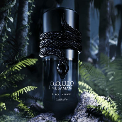 Lattafa Musamam Black Intense holzig-aromatischer Unisex Duft