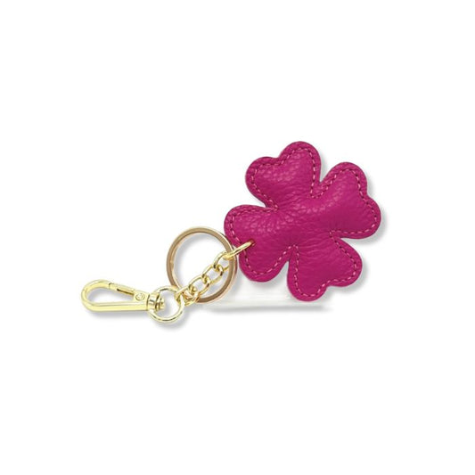 Leder-Schlüsselanhänger Glücksklee aus Italien in Fuchsia mit goldfarbenem Schlüsselring
