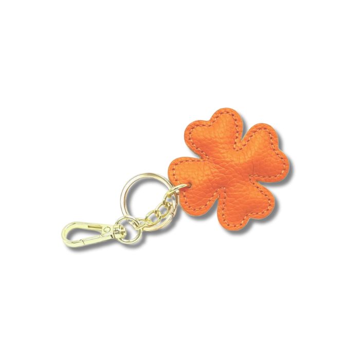 Leder-Schlüsselanhänger Glücksklee aus Italien in Orange mit goldfarbenem Schlüsselring