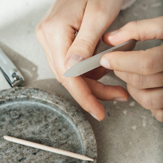 Minimalistisches Nagelpflege-Zubehör von Meraki für gepflegte Hände