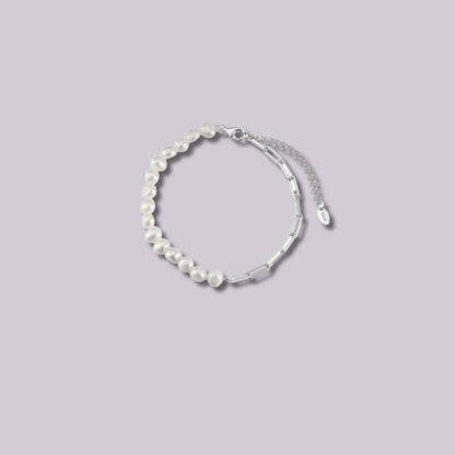 Perlen Armband Messina - 925er Sterling Silber mit Perlen Iin Ambiente 
