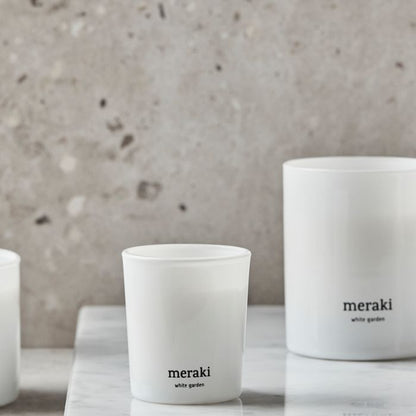 Duftkerze White Garden von Meraki im stilvollen Wohnambiente